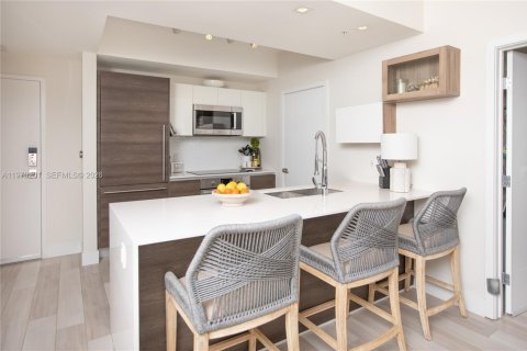 Condo in Coral Gables, Florida, 2 bedrooms № 2032359 - photo 8