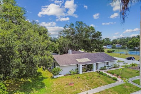 House in Plant City, Florida 3 bedrooms, 179.67 sq.m. № 1885815 - photo 23