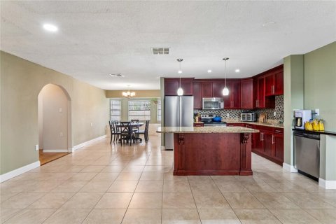 Villa ou maison à vendre à Spring Hill, Floride: 3 chambres, 163.23 m2 № 2141962 - photo 4