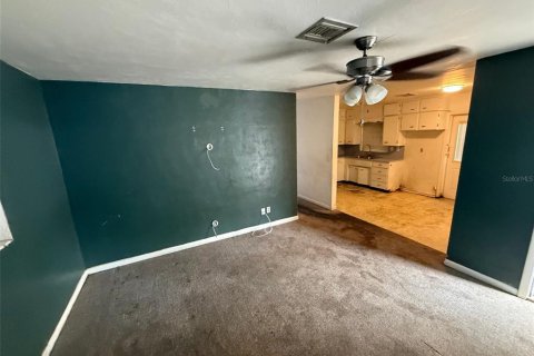 House in Lakeland, Florida 3 bedrooms, 96.71 sq.m. № 2238929 - photo 3