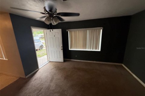 House in Lakeland, Florida 3 bedrooms, 96.71 sq.m. № 2238929 - photo 2