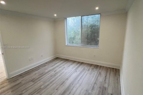 Купить кондоминиум в Майами, Флорида 2 спальни, 83.52м2, № 1958356 - фото 16