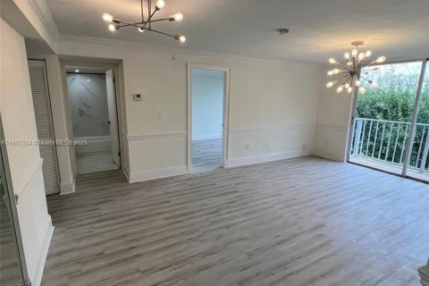 Купить кондоминиум в Майами, Флорида 2 спальни, 83.52м2, № 1958356 - фото 9