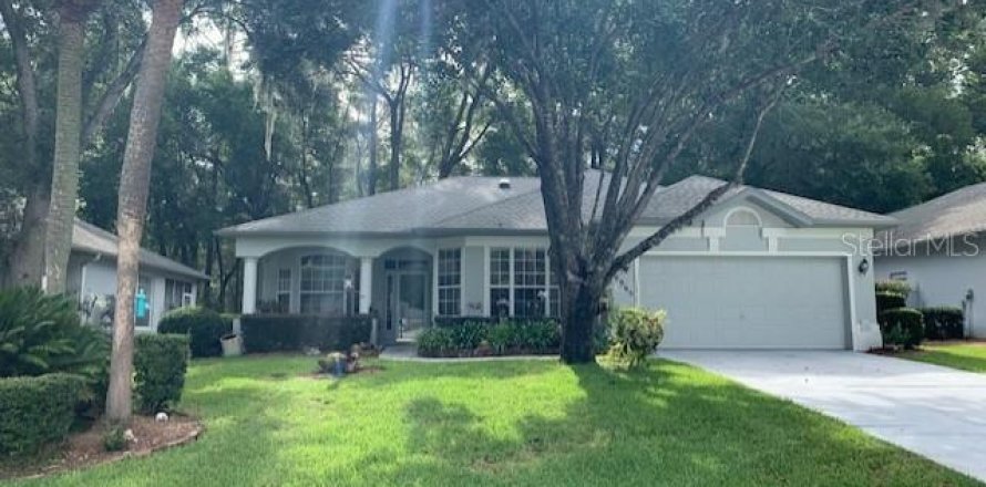 Casa en Dunnellon, Florida 3 dormitorios, 142.6 m2 № 1838261