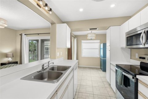 Copropriété à vendre à Sarasota, Floride: 2 chambres, 102.1 m2 № 2418671 - photo 7