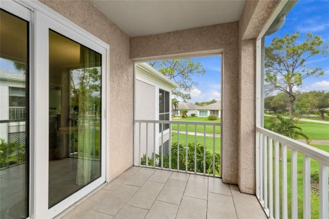 Copropriété à vendre à Sarasota, Floride: 2 chambres, 102.1 m2 № 2418671 - photo 11