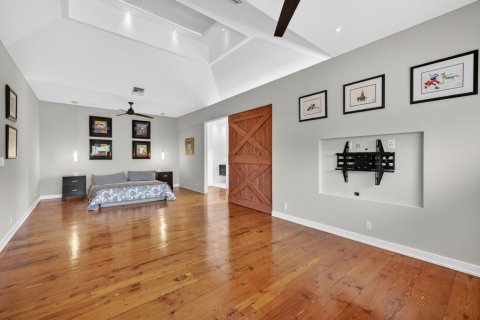 House in Fort Lauderdale, Florida 5 bedrooms, 390.75 sq.m. № 2153643 - photo 18