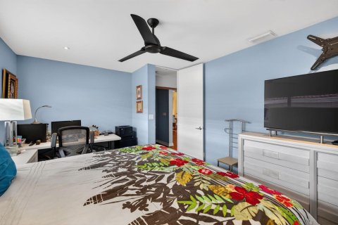 House in Fort Lauderdale, Florida 5 bedrooms, 390.75 sq.m. № 2153643 - photo 28