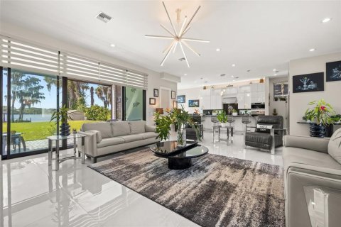 Villa ou maison à vendre à Windermere, Floride: 4 chambres, 390.19 m2 № 2425693 - photo 6