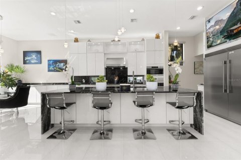 Villa ou maison à vendre à Windermere, Floride: 4 chambres, 390.19 m2 № 2425693 - photo 15