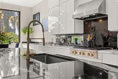 Villa ou maison à vendre à Windermere, Floride: 4 chambres, 390.19 m2 № 2425693 - photo 17