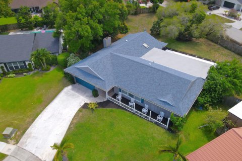 House in Wellington, Florida 3 bedrooms, 172.43 sq.m. № 1221179 - photo 1