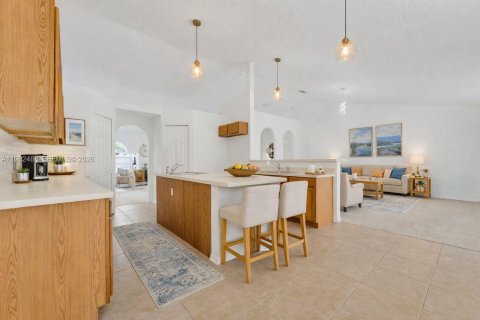 Купить виллу или дом в Порт-Сент-Луси, Флорида 4 спальни, 207.92м2, № 2045938 - фото 19