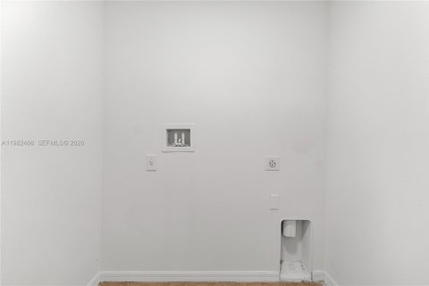 Купить виллу или дом в Порт-Сент-Луси, Флорида 4 спальни, 207.92м2, № 2045938 - фото 28