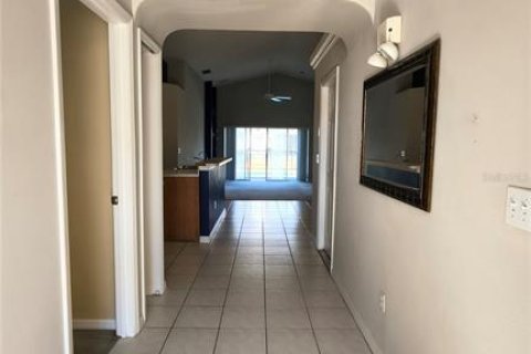 House in Clermont, Florida 4 bedrooms, 131.18 sq.m. № 2144256 - photo 8