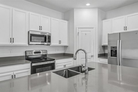 House in Bartow, Florida 3 bedrooms, 144.93 sq.m. № 2228321 - photo 7