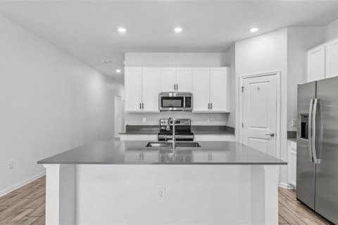 House in Bartow, Florida 3 bedrooms, 144.93 sq.m. № 2228321 - photo 9