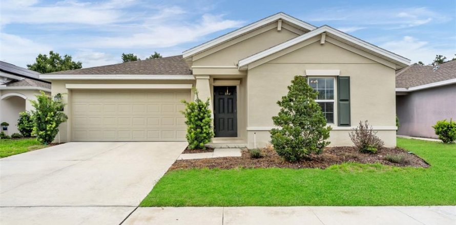 House in Bartow, Florida 3 bedrooms, 144.93 sq.m. № 2228321