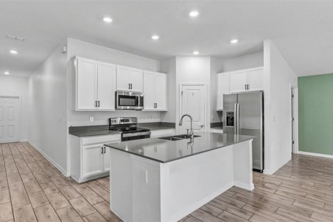 House in Bartow, Florida 3 bedrooms, 144.93 sq.m. № 2228321 - photo 6
