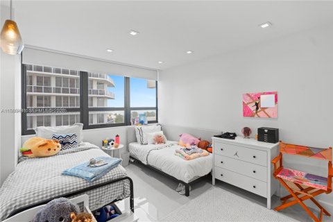 Condominio en venta en Bal Harbour, Florida, 3 dormitorios, 241.55 m2 № 2043813 - foto 24