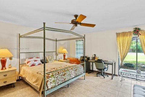 Casa en venta en Miami, Florida, 3 dormitorios, 168.9 m2 № 1952314 - foto 22
