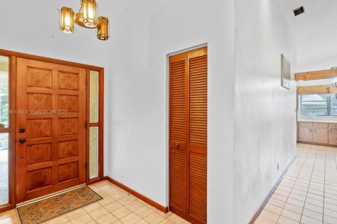 Casa en venta en Miami, Florida, 3 dormitorios, 168.9 m2 № 1952314 - foto 6