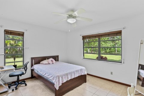 Casa en venta en Miami, Florida, 3 dormitorios, 168.9 m2 № 1952314 - foto 20
