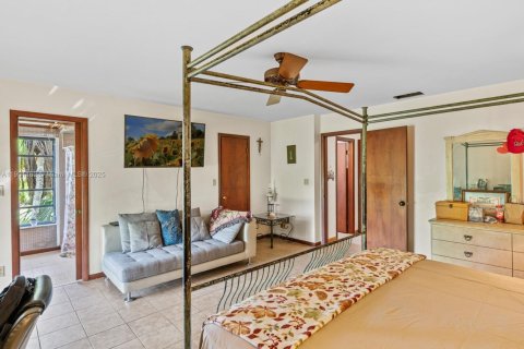 Casa en venta en Miami, Florida, 3 dormitorios, 168.9 m2 № 1952314 - foto 23