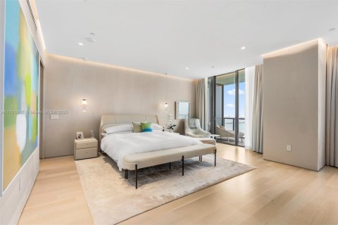 Condominio en venta en Miami, Florida, 5 dormitorios, 368.45 m2 № 1728079 - foto 5