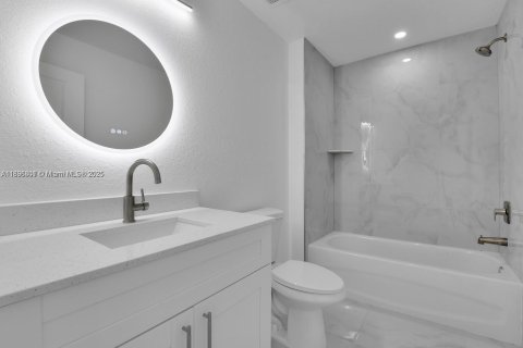 Купить коммерческую недвижимость в Лихай-Эйкерс, Флорида № 1948844 - фото 21