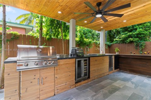Купить виллу или дом в Майами, Флорида 3 спальни, 194.44м2, № 2028091 - фото 12