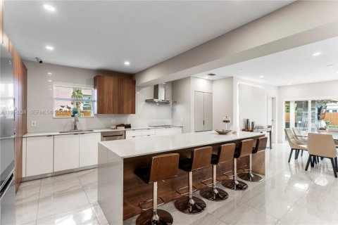 Купить виллу или дом в Майами, Флорида 3 спальни, 194.44м2, № 2028091 - фото 27