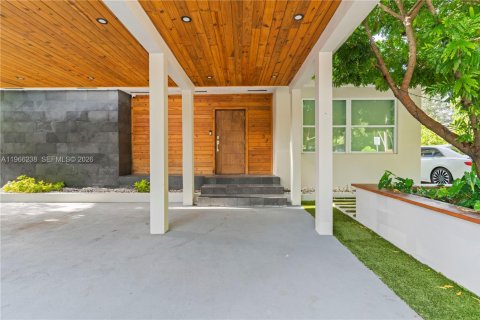 Купить виллу или дом в Майами, Флорида 3 спальни, 194.44м2, № 2028091 - фото 8