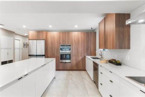 Купить виллу или дом в Майами, Флорида 3 спальни, 194.44м2, № 2028091 - фото 26