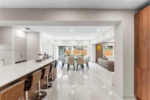 Купить виллу или дом в Майами, Флорида 3 спальни, 194.44м2, № 2028091 - фото 28