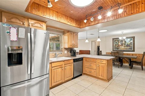 House in Deltona, Florida 3 bedrooms, 166.95 sq.m. № 2418792 - photo 13