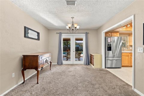 House in Deltona, Florida 3 bedrooms, 166.95 sq.m. № 2418792 - photo 6