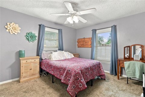 House in Deltona, Florida 3 bedrooms, 166.95 sq.m. № 2418792 - photo 28