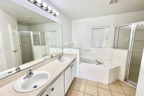 House in Kissimmee, Florida 3 bedrooms, 133.59 sq.m. № 1918978 - photo 6