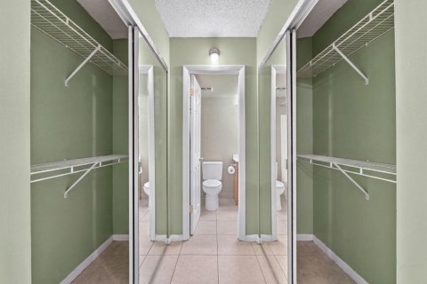 Condo in Margate, Florida, 1 bedroom  № 2242521 - photo 15
