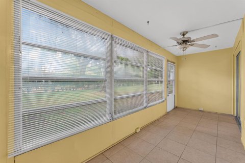 Condo in Margate, Florida, 1 bedroom  № 2242521 - photo 20