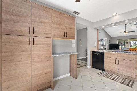 Casa en venta en Sarasota, Florida, 2 dormitorios, 110.37 m2 № 1744343 - foto 12