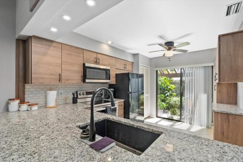 Casa en venta en Sarasota, Florida, 2 dormitorios, 110.37 m2 № 1744343 - foto 11