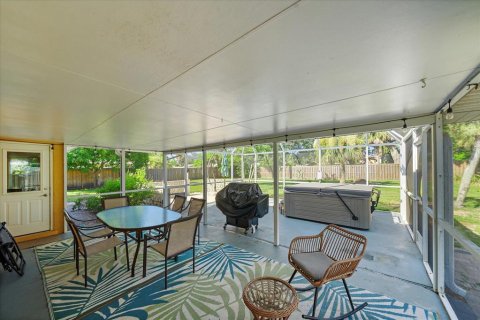 House in Osprey, Florida 2 bedrooms, 114.18 sq.m. № 1893820 - photo 23