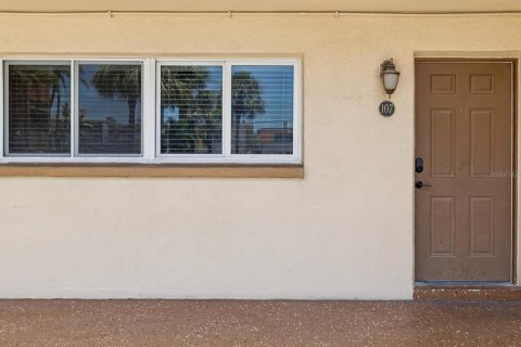 Immobilier commercial à vendre à Saint Petersburg, Floride: 74.14 m2 № 1903175 - photo 23