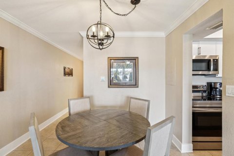 Immobilier commercial à vendre à Saint Petersburg, Floride: 74.14 m2 № 1903175 - photo 9