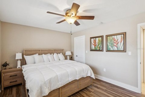 Immobilier commercial à vendre à Saint Petersburg, Floride: 74.14 m2 № 1903175 - photo 7