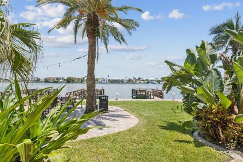Immobilier commercial à vendre à Saint Petersburg, Floride: 74.14 m2 № 1903175 - photo 17