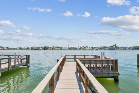 Immobilier commercial à vendre à Saint Petersburg, Floride: 74.14 m2 № 1903175 - photo 2