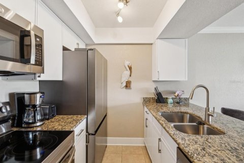 Immobilier commercial à vendre à Saint Petersburg, Floride: 74.14 m2 № 1903175 - photo 10